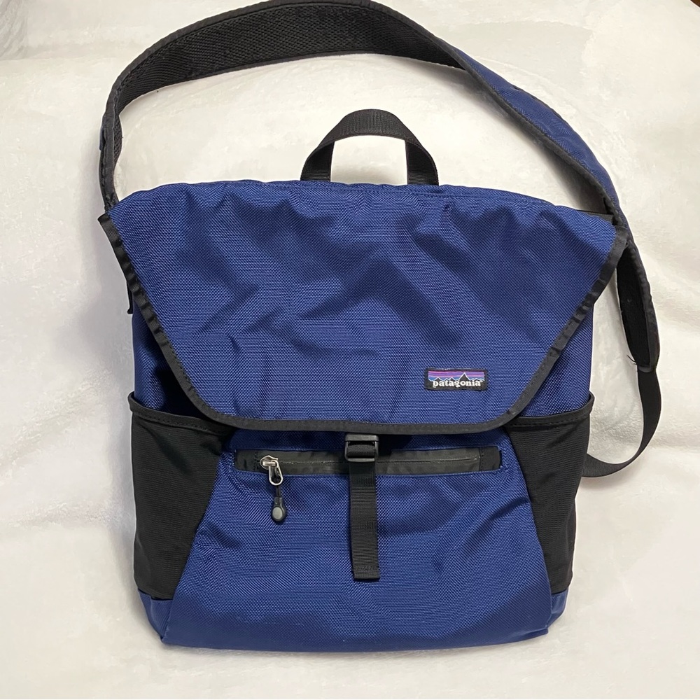 Patagonia Laptop Messenger Bag Crossbody Over The Shoulder